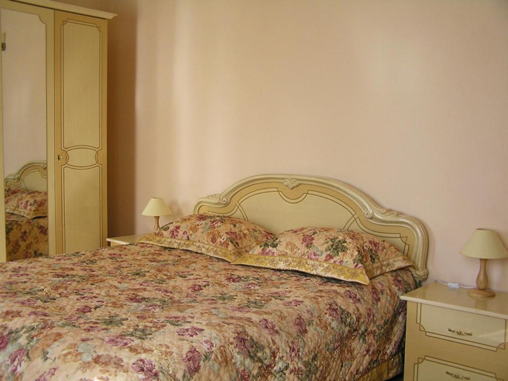 Comfortel Aparthotel Odessa Bilik gambar